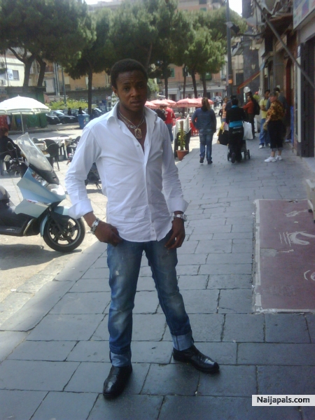 - click for next photo