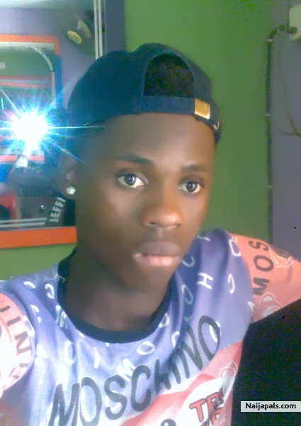phamzey da dopest singer - click for next photo