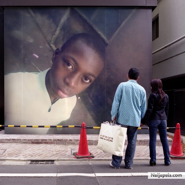 - click for next photo