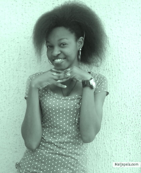 Alwayz luking so fly wit ma natural hair - click for next photo