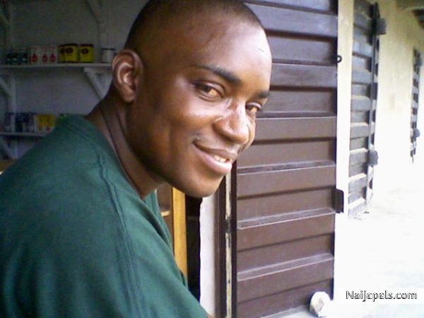  - click for next photo