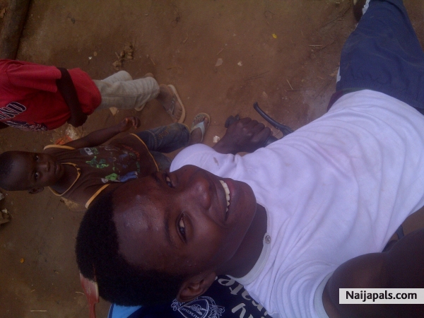  - click for next photo