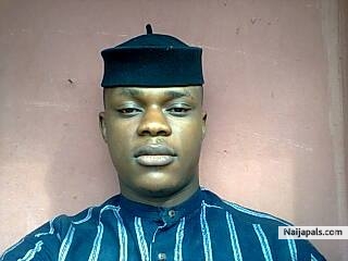 This Is Me.. A Lover Of Selfies..... - click for next photo