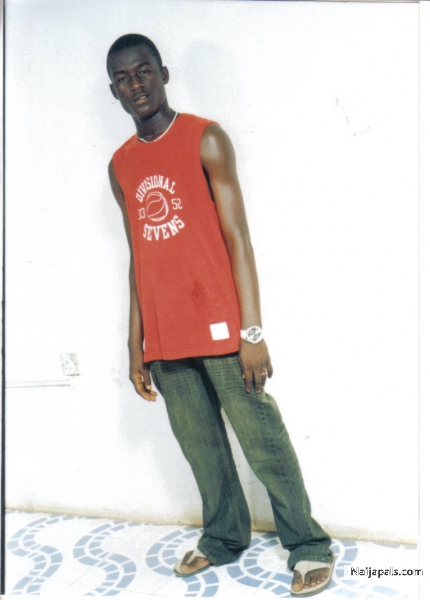 HELLO EVERY BODY HERE IN MY EMAIL ...ONELOVE_ROMEOPAULGH@YAHOO.COM - click for next photo