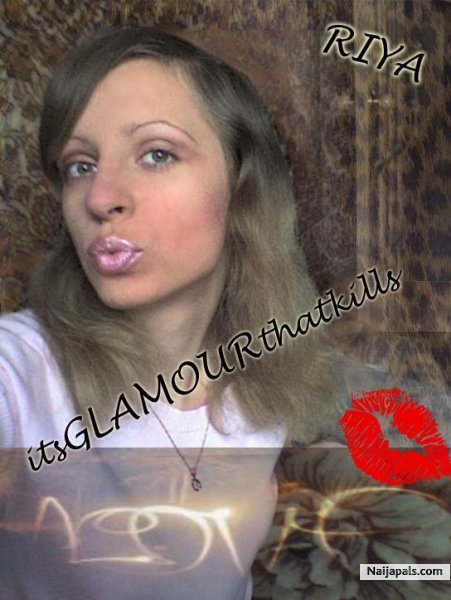 glamour - click for next photo