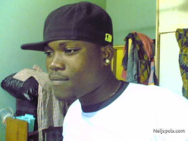  - click for next photo