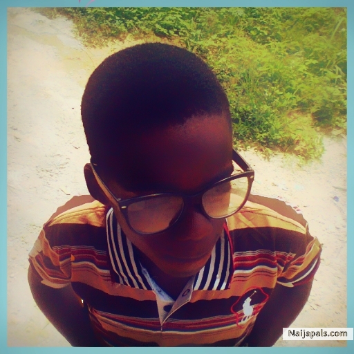 hey palz am on 9ja palz........... nice meeting u - click for next photo