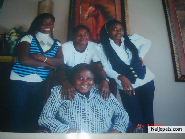 me and my siblings - click for next photo