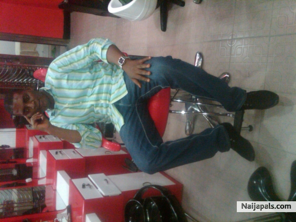 am up their Allah don't let me fall. amin - click for next photo
