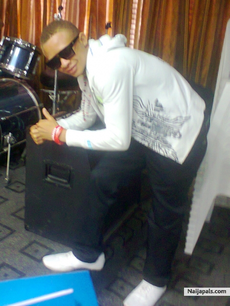 m-wyte on a show at ikeja. with talent money - click for next photo