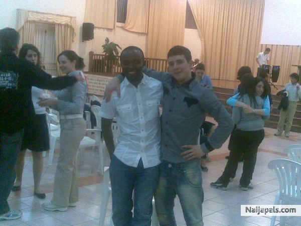  - click for next photo