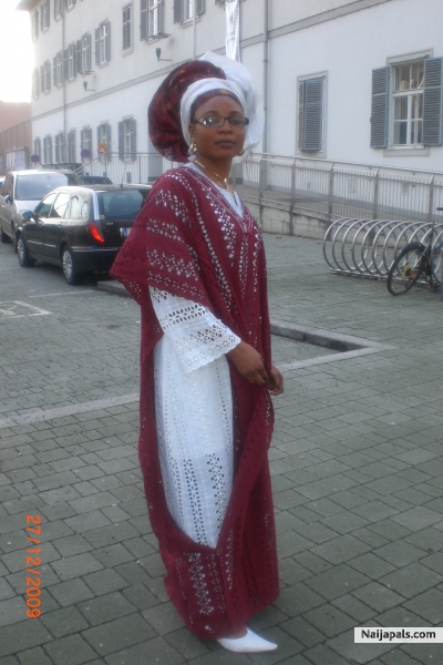  - click for next photo