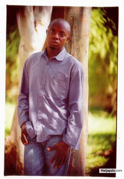 umar bahago - click for next photo
