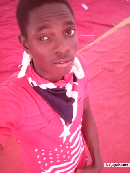 Blurth Boy In Red - click for next photo