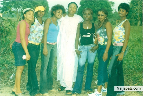 ME AND THE HOTTIES! - click for next photo