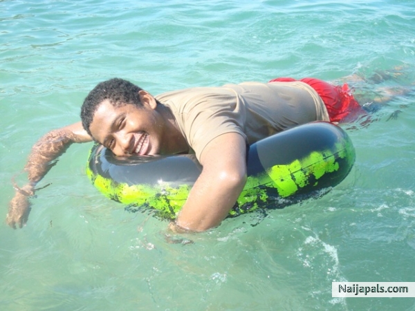  - click for next photo