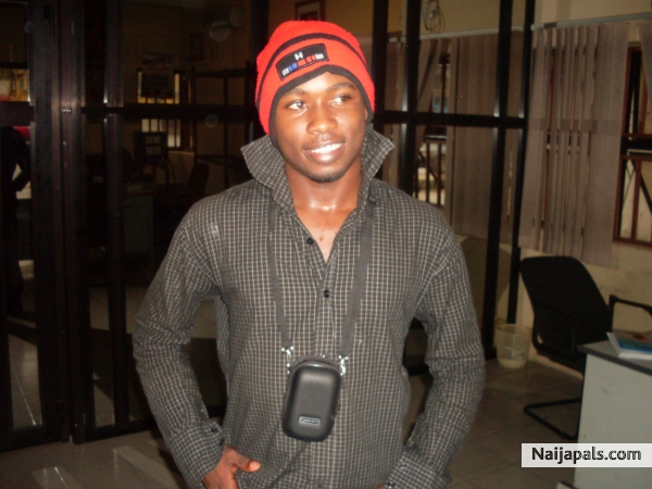 Etiboy - click for next photo