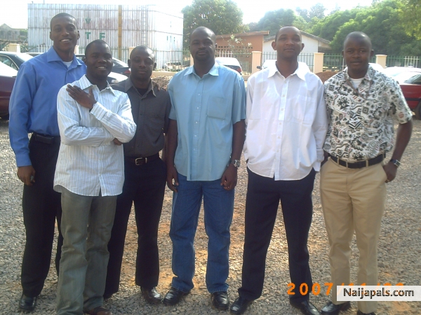 CHILLIN WIT MY GUYZ - click for next photo