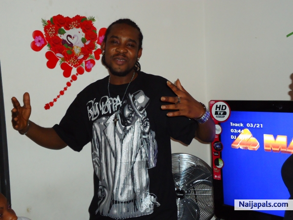  - click for next photo