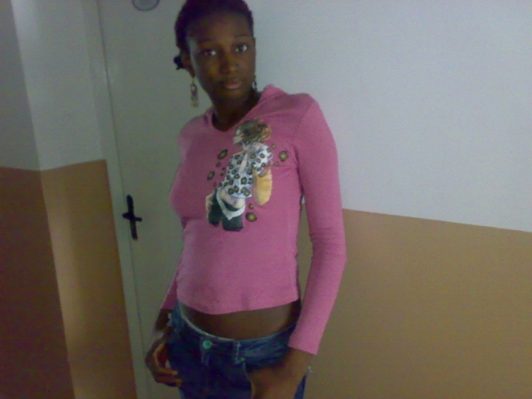  - click for next photo