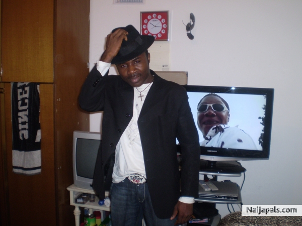  - click for next photo