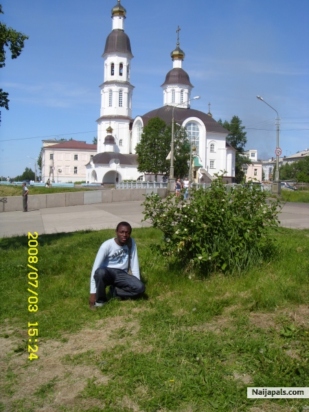  - click for next photo