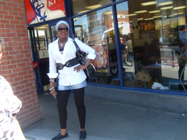  - click for next photo