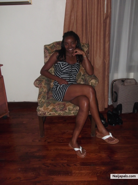 chilln in my hotel room - click for next photo