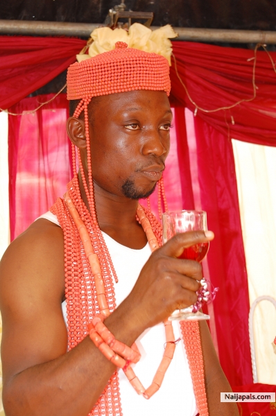 Igwe - click for next photo