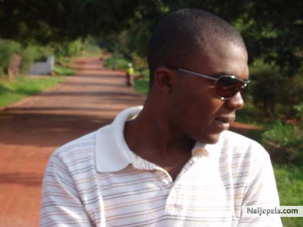 yeah dis is me.just brezzing through - click for next photo
