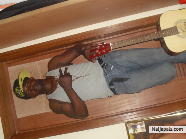  - click for next photo