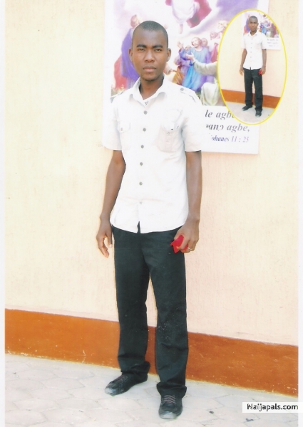  - click for next photo