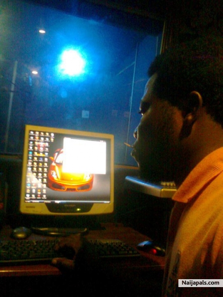 D' Hero on D Beat ... - click for next photo