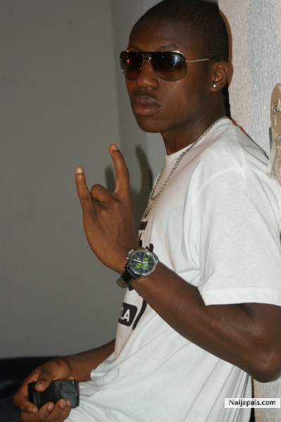  - click for next photo