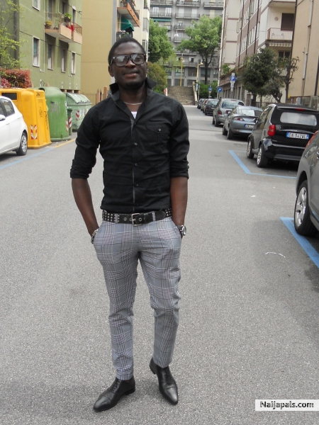  - click for next photo