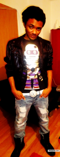  - click for next photo