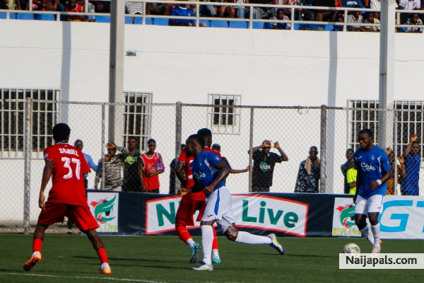 Okere Daniel against Abia Warriors - click for next photo