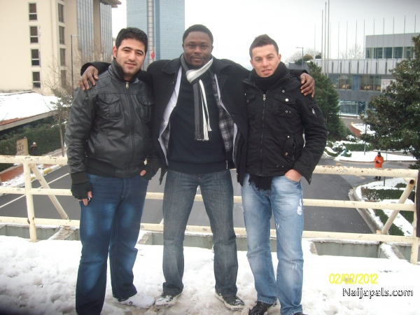  - click for next photo