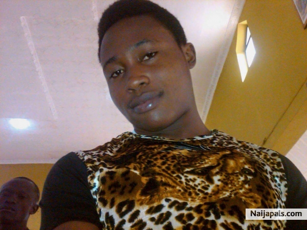 Fine boi no pimples.....i have d gift - click for next photo