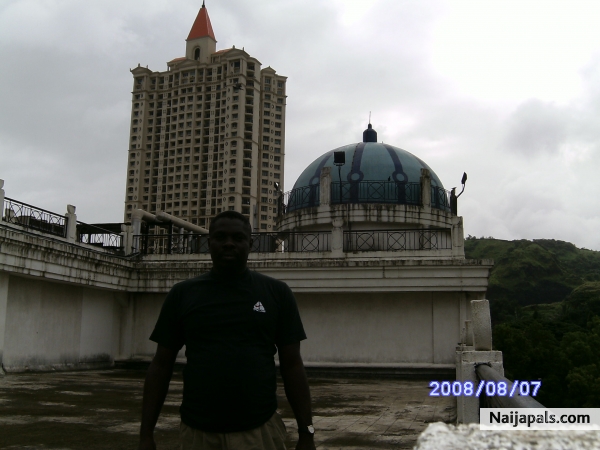 - click for next photo