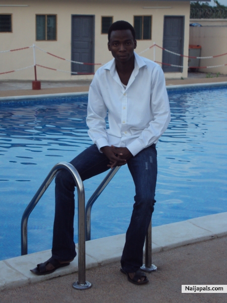 gramo - click for next photo