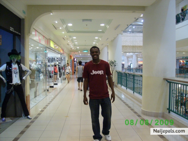  - click for next photo
