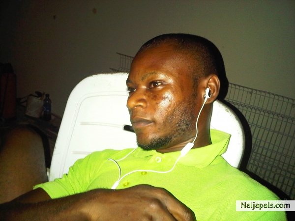  - click for next photo