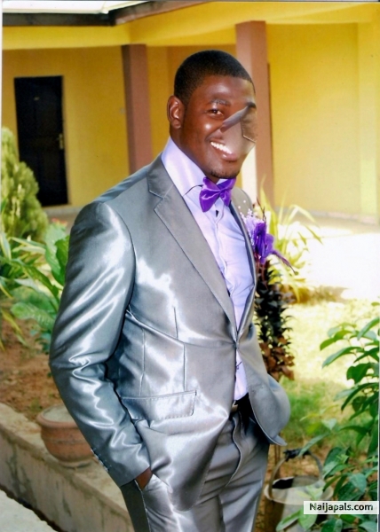 yemi - click for next photo
