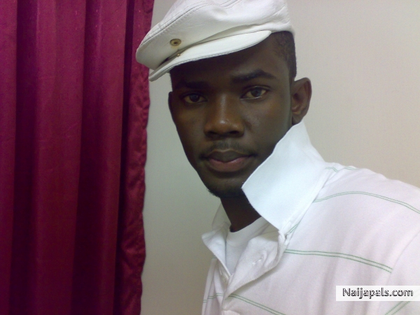 mua - click for next photo