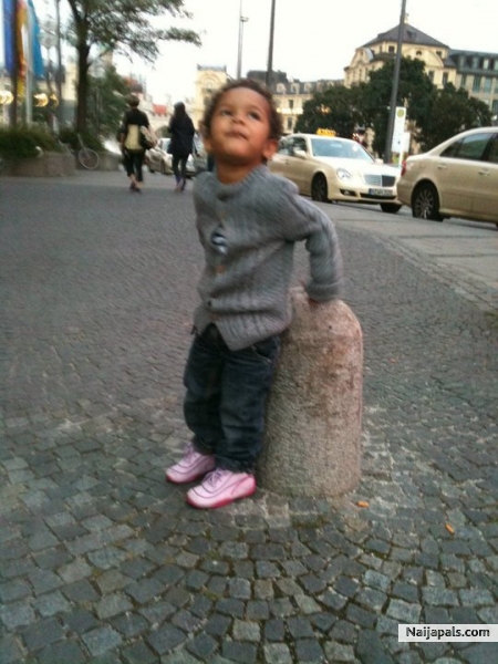  - click for next photo