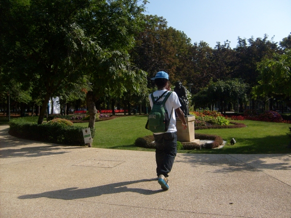  - click for next photo