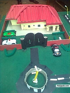  - click for next photo