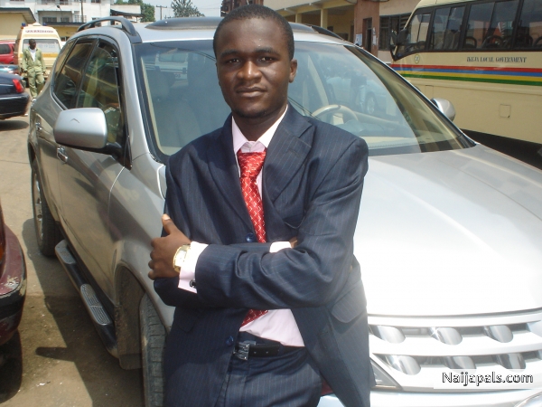 me posin wid a murano jeep - click for next photo