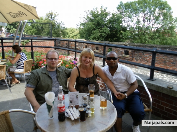 With Eric & Agnes - click for next photo